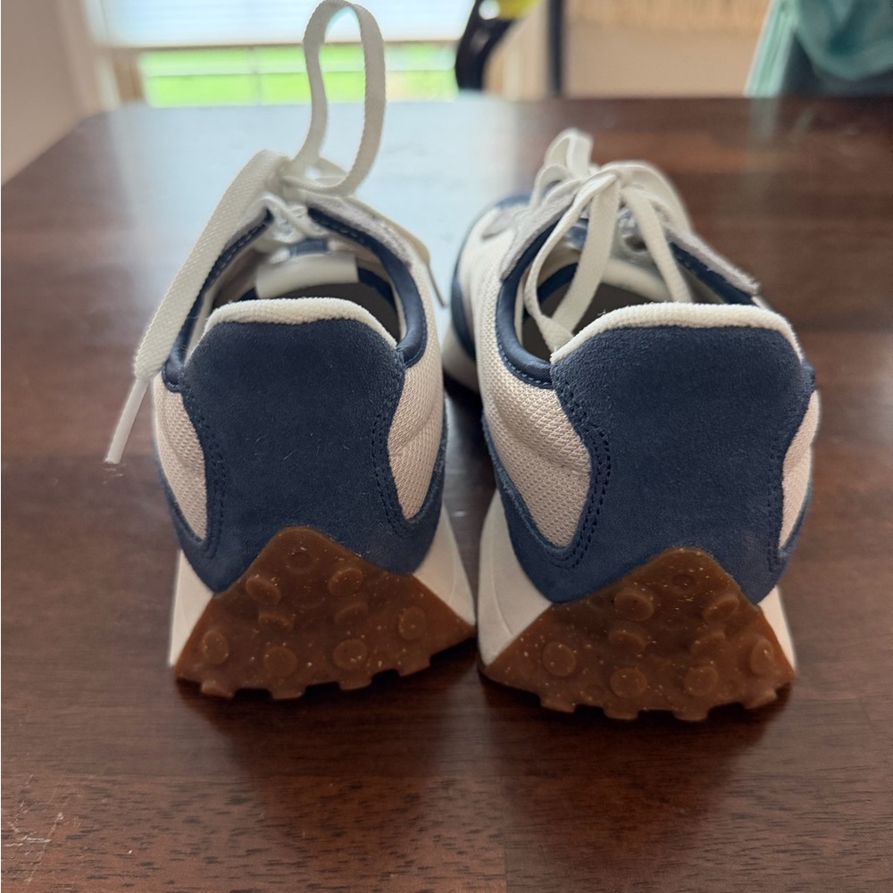 New Balance 327 Unisex Men 6- Woman 8 - Picture 4 of 9